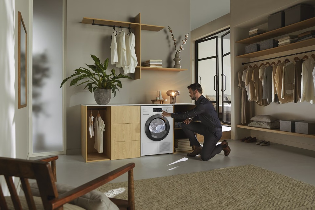 Miele TCL780WP, secadora de bomba de calor, 9kg, DryCare 40, SilenceDrum, PerfectDry, blanco, clase A+++