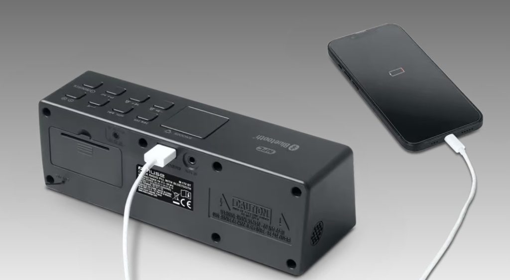 Muse M172 BT, Radio despertador PLL, Alarma dual, Conexión Bluetooth con emparejamiento NFC, Pantalla LED blanca de 1,2'', Alarma mediante radio, zumbido o Bluetooth, Función posponer y siesta, Entrada aux in, Función de carga USB, Dimmer de 3 variaciones
