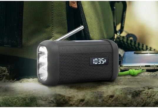 Muse MH 08 MB, Radio portátil con Bluetooth, Carga mediante dinamo y solar, Luz LED, Posibilidad de par estéreo, 5 presintonías de radio digital, Micrófono para manos libres, IP64, Sirena, Reloj, 6h de autonomía, NFC