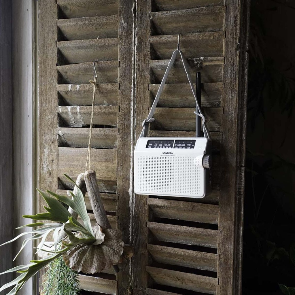 Sangean PR-D6, radio portátil, analógica, FM/AM, blanca