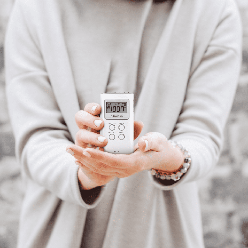 Sangean DT-120, radio portátil LCD, AM/FM