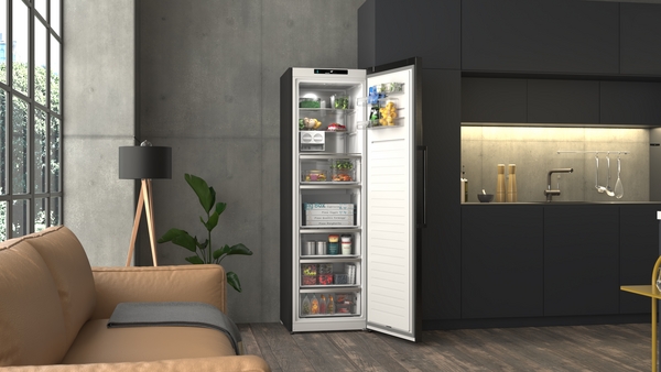 Siemens GS36NAXCG, congelador de libre instalación, 186.2 x 59.5 cm, acero negro antihuellas